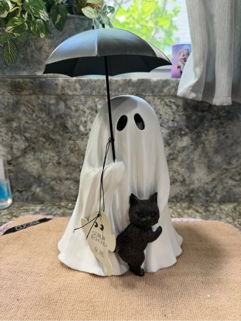 NWT Goblin & Ghoul Ghost with Black Cat & Umbrella Halloween Figurine 11” Decor